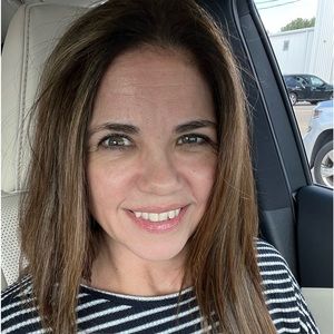 Meet your Posher, Christina